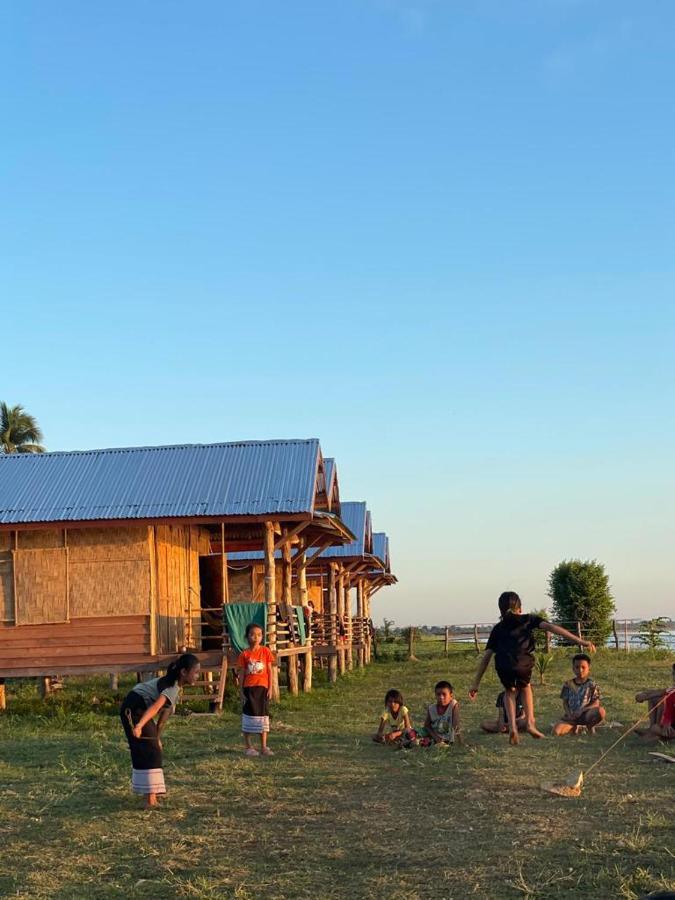 Vera Sunset homestay&bungalow Muang Khong Bagian luar foto